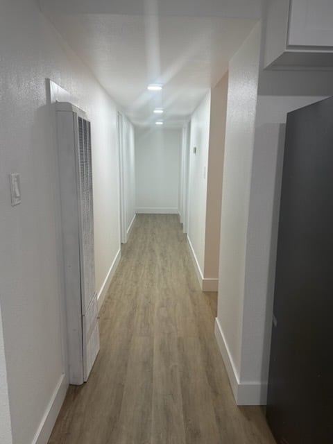 Building Photo - 550 Las Palmas Ave