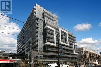 Building Photo - 1030 King St W