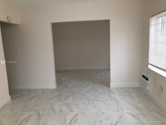 Foto del edificio - 1740 NW 41st St