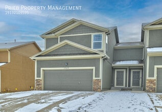 Building Photo - 2132 W Forest Dr