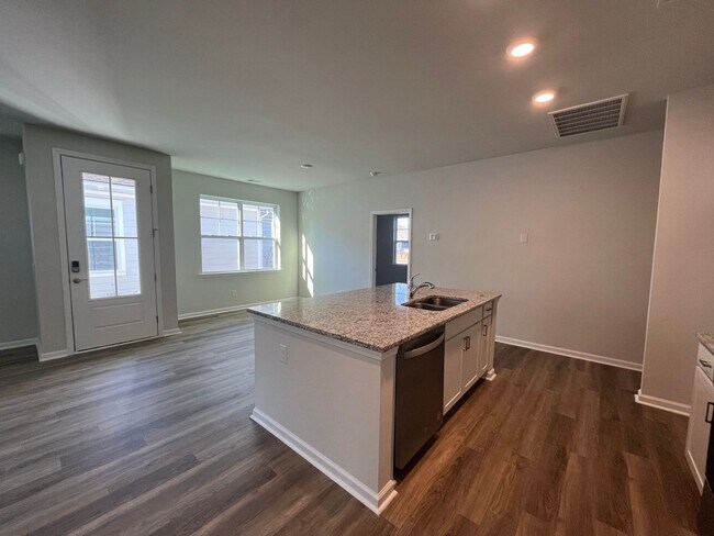 Foto del edificio - 143 Holloway Hill