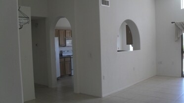 Building Photo - Age 55 UNFURNISHED HOME Gated community