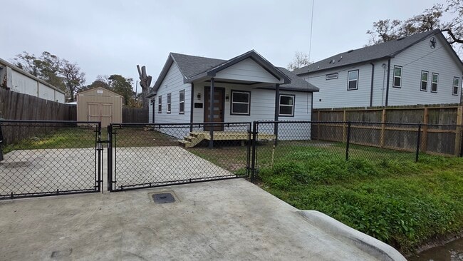 Photo - 9426 Sandra St House