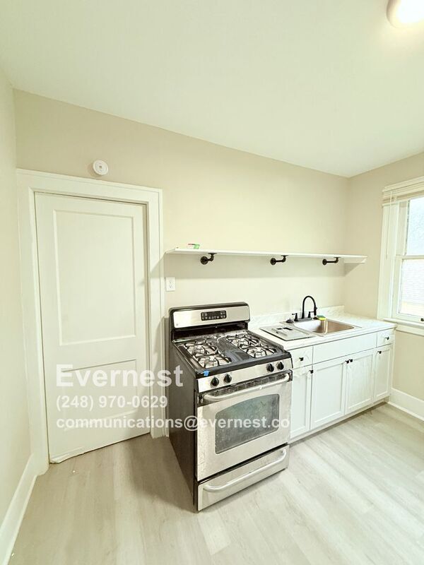 Foto del edificio - 5440 Milford St