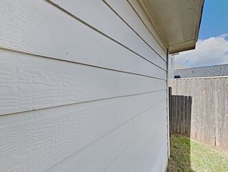 Building Photo - 6414 Austinville Dr