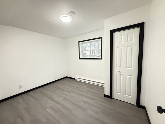 Building Photo - 8066 Red Squirrel Dr