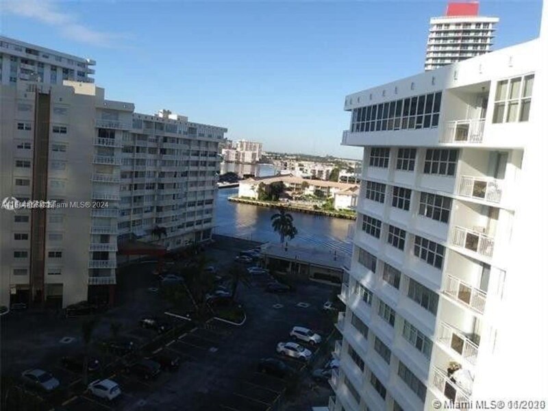 Primary Photo - 1801 S Ocean Dr