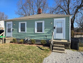 Building Photo - 2027-2029 S 41st St