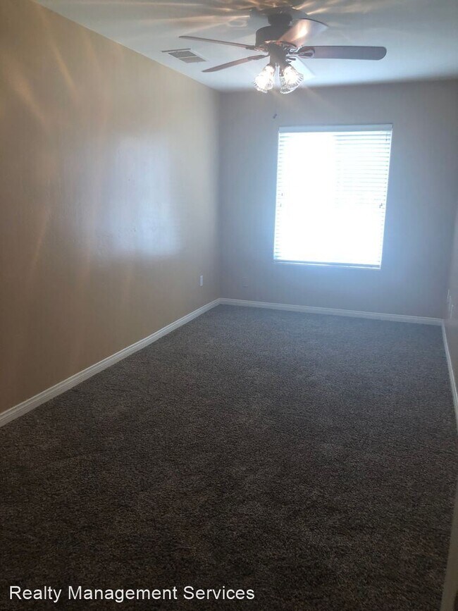 Foto del edificio - 4 br, 2 bath House - 10123 Iroquois Lane