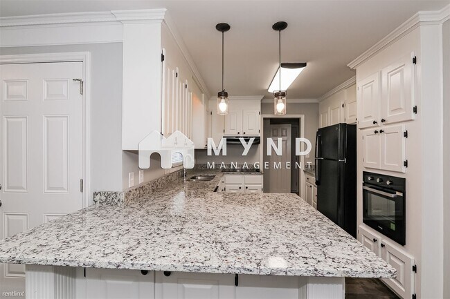 Foto del edificio - 4 br, 3.5 bath House - 700 Patricia Ave