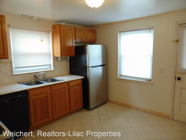 Foto del edificio - 4 br, 1 bath House - 297 Howard Road