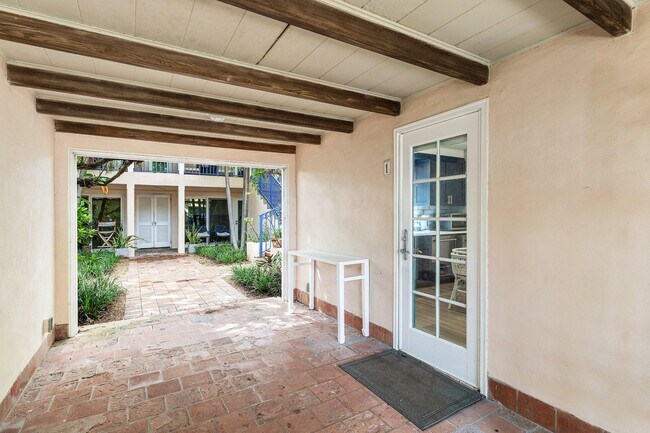 Building Photo - 72 S Ocean Blvd