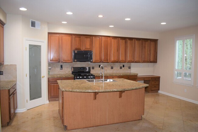 Building Photo - 9713 Sand Hollow Way