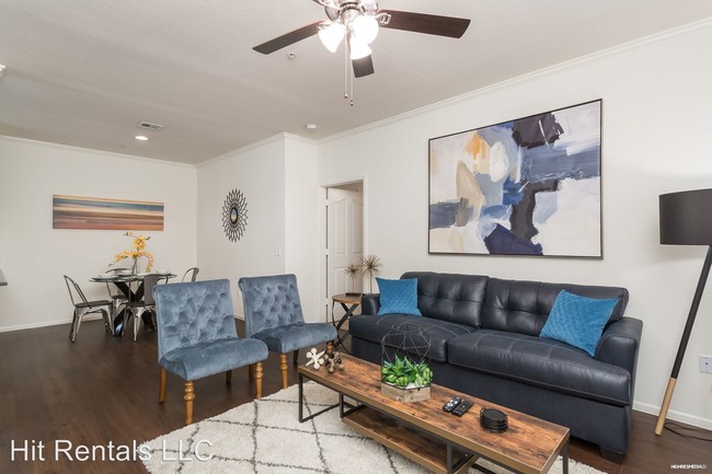Foto del edificio - 16356 N Thompson Peak Pkwy