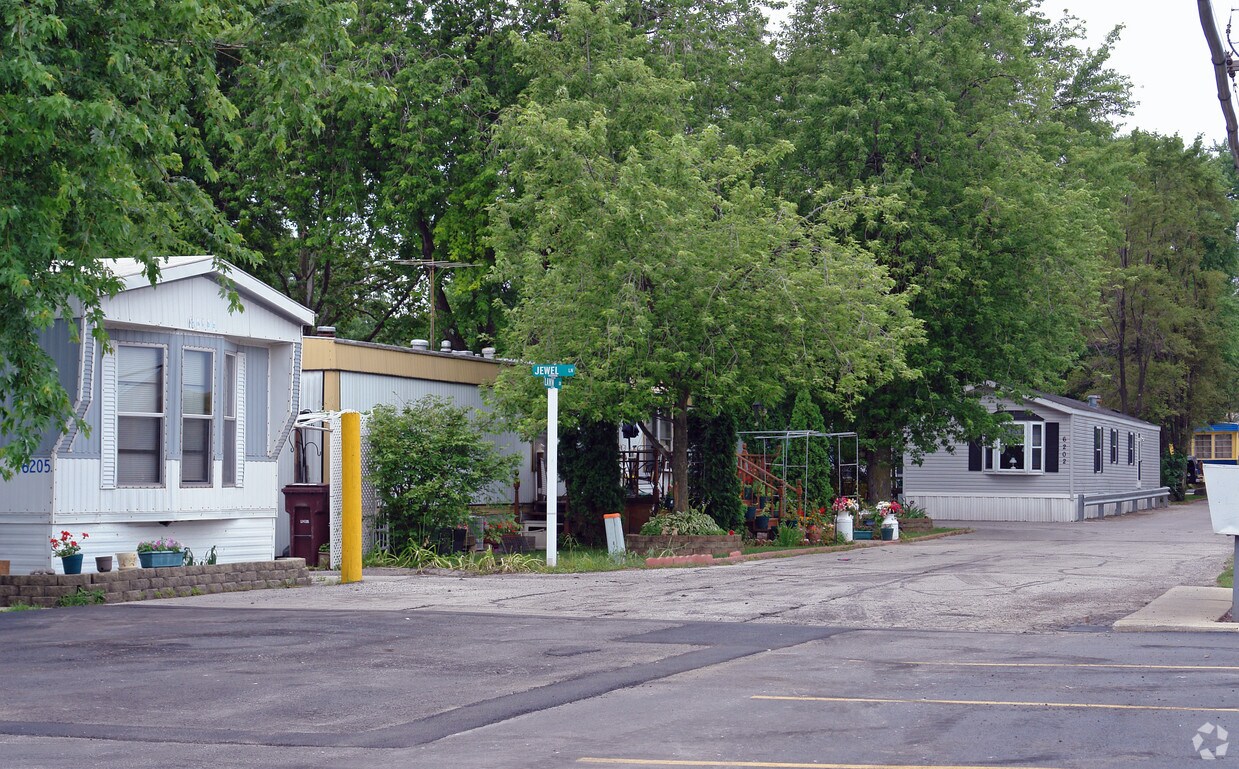 Foto del edificio - Valley Oaks