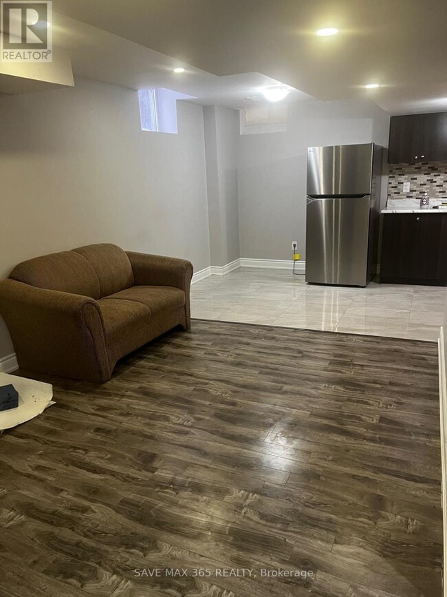 Building Photo - 3048 Workman Dr