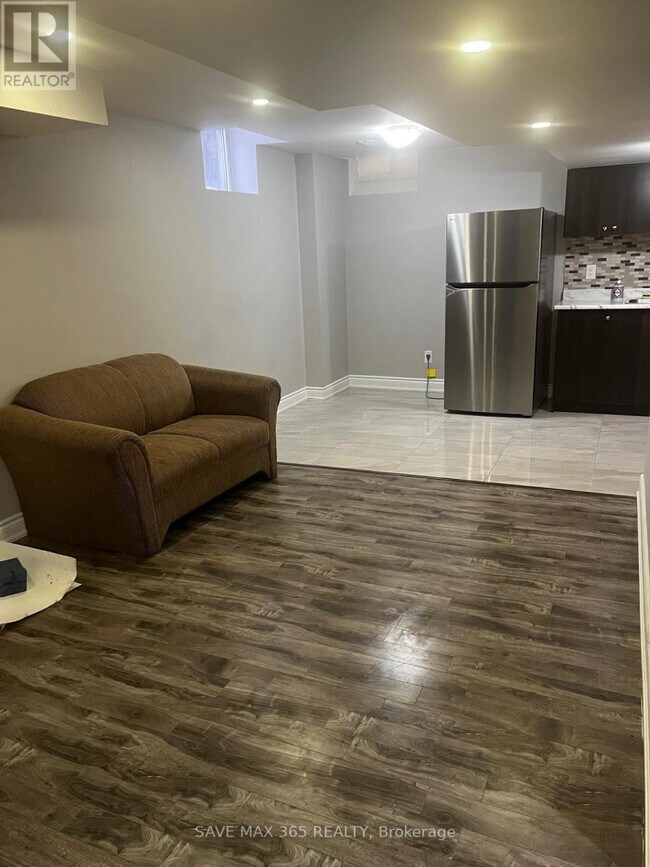 Photo du bâtiment - 3048 Workman Dr