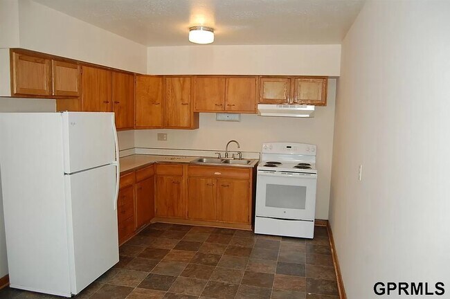 Kitchen - 1810 Main St