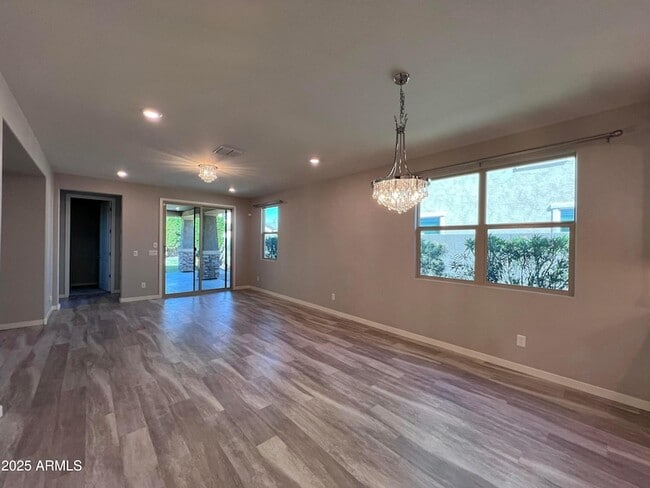 Foto del edificio - 9722 E Tungsten Dr