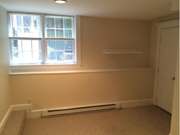 Building Photo - 18 Cedar Lane Way