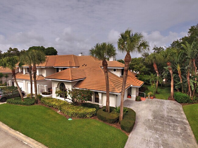 Building Photo - 441 Coral Cove Dr