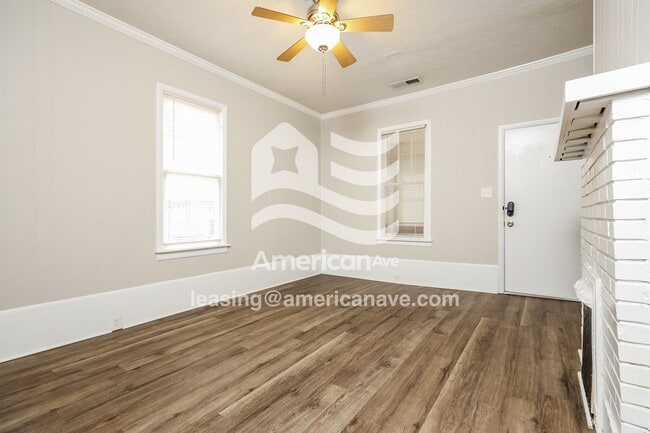 Building Photo - 1612 14th Ave