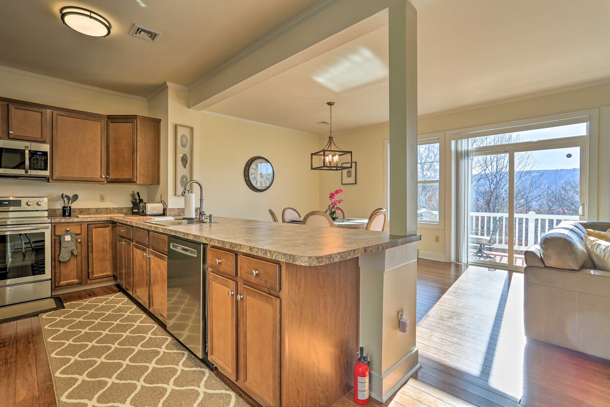 Foto principal - 542 Upper Deer Valley Rd