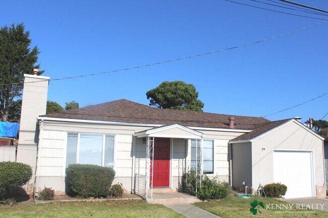 Building Photo - Ranch Style Single Family Home