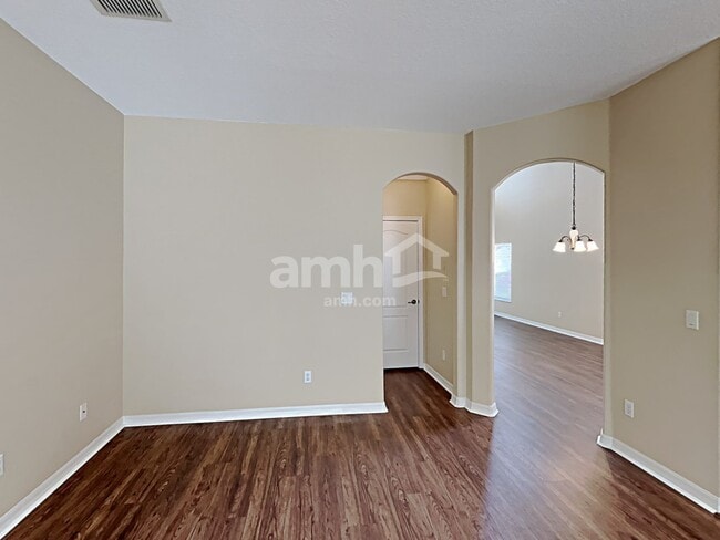 Foto del edificio - 11642 Great Commission Way