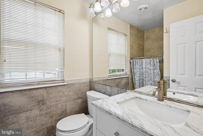 Foto del edificio - 13505 Coates Ln