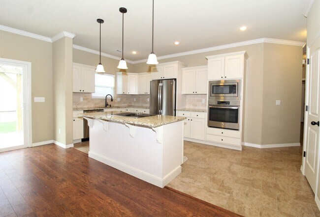 Foto del edificio - 656 N Longfellow Ln
