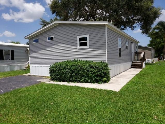 Foto principal - 13391 SW 6th St