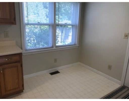 Building Photo - 147 Lowell St