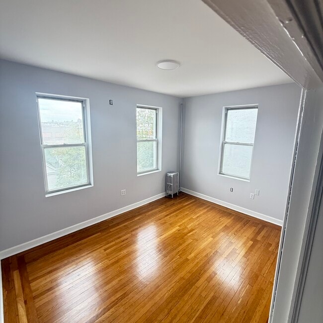 Foto del edificio - 125 W 227th St