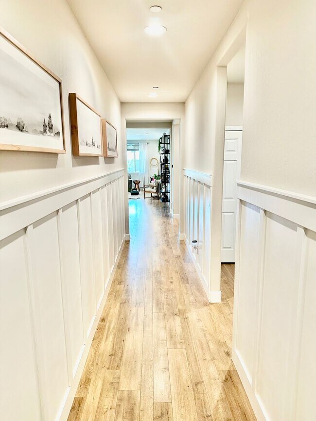 Building Photo - 4-Bedroom Clovis Home on Large Corner Lot ...