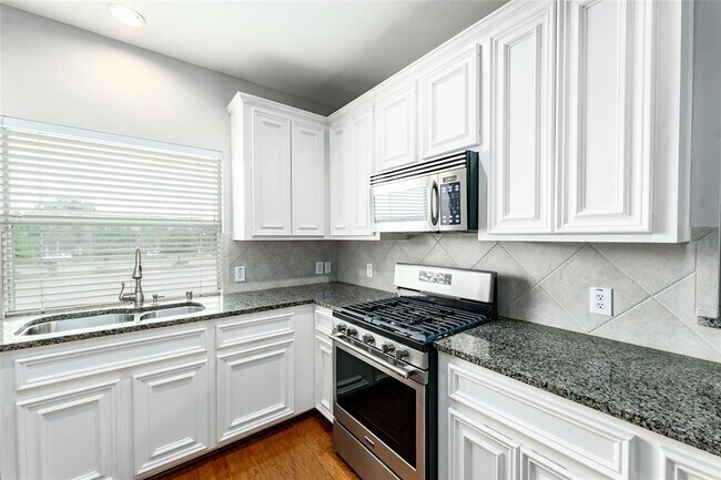 Foto del edificio - 2337 Ann St