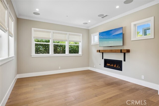 Foto del edificio - 326 E 16th St