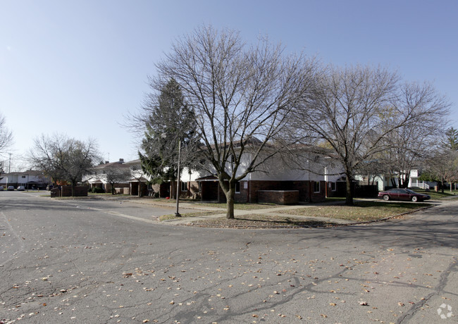 Building Photo - Thornwood Commons