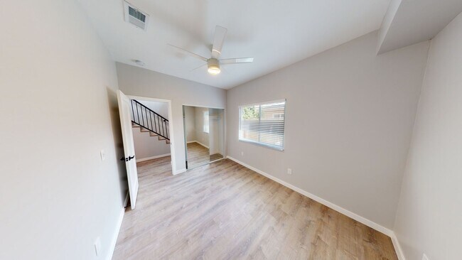 Foto del edificio - 5667-5669 Mary Lane Dr.