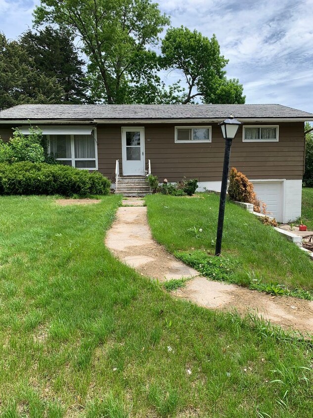 Primary Photo - 3 br, 1.5 bath House - 401 S Scuyler Street