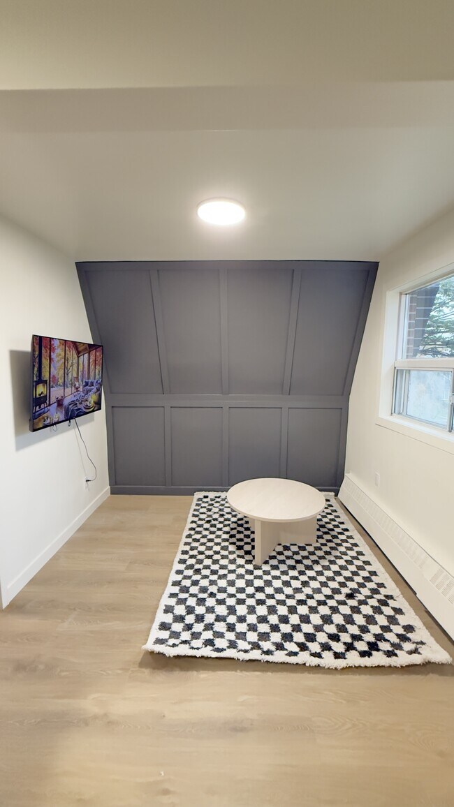 Building Photo - 60 Triller Ave