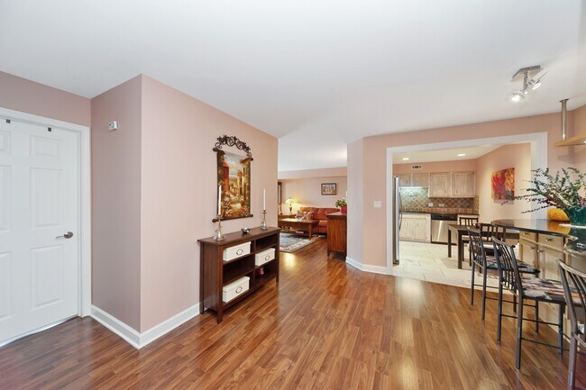 Building Photo - 1450 Sandpebble Dr
