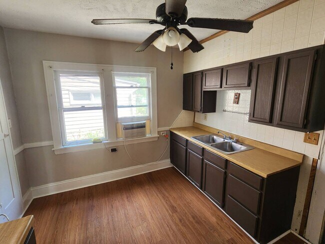 Foto del edificio - 3805 E 153rd St