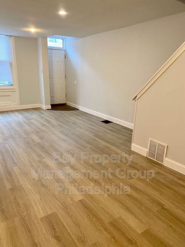 Building Photo - 2114 Earp St