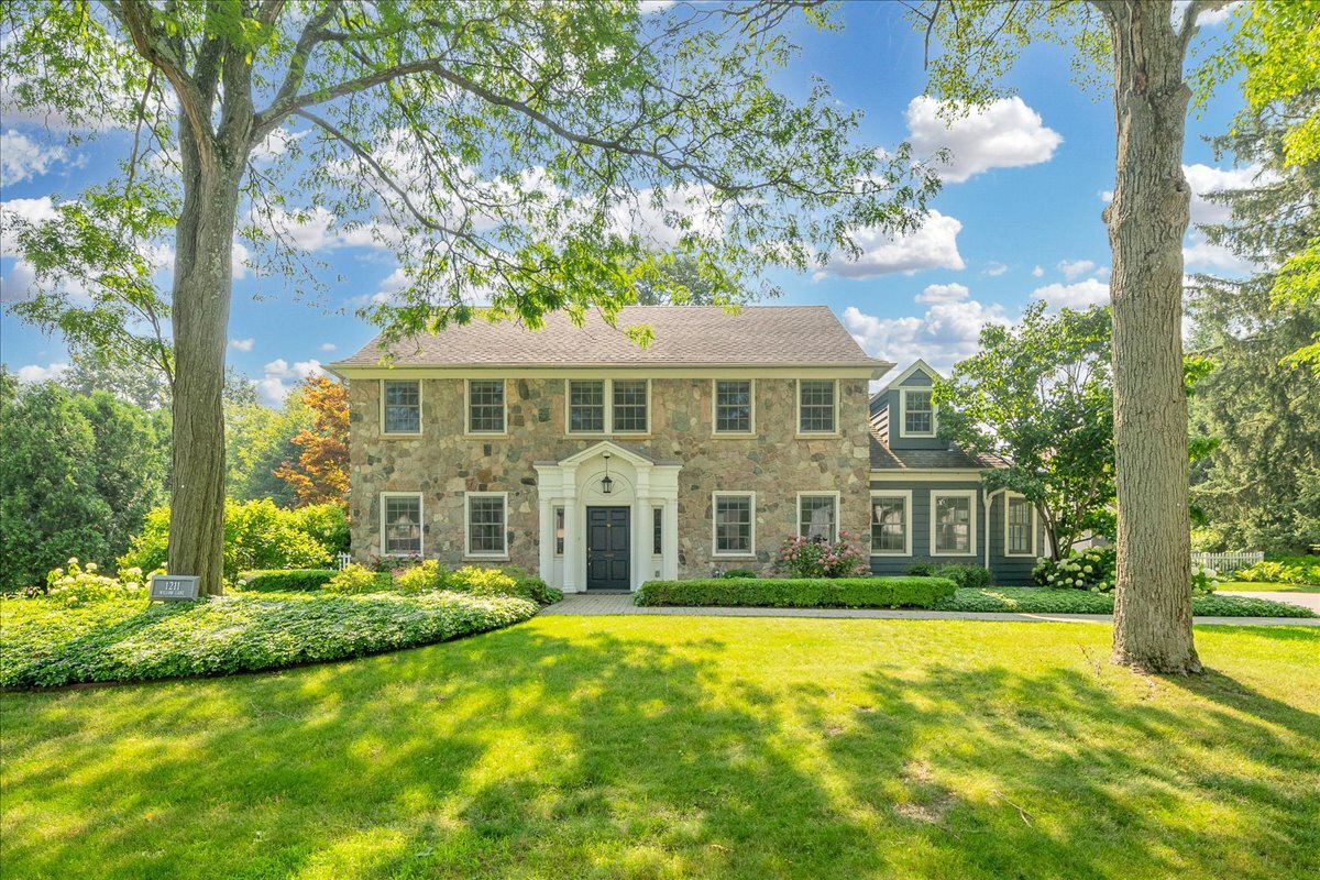 Foto principal - 1211 Willow Ln