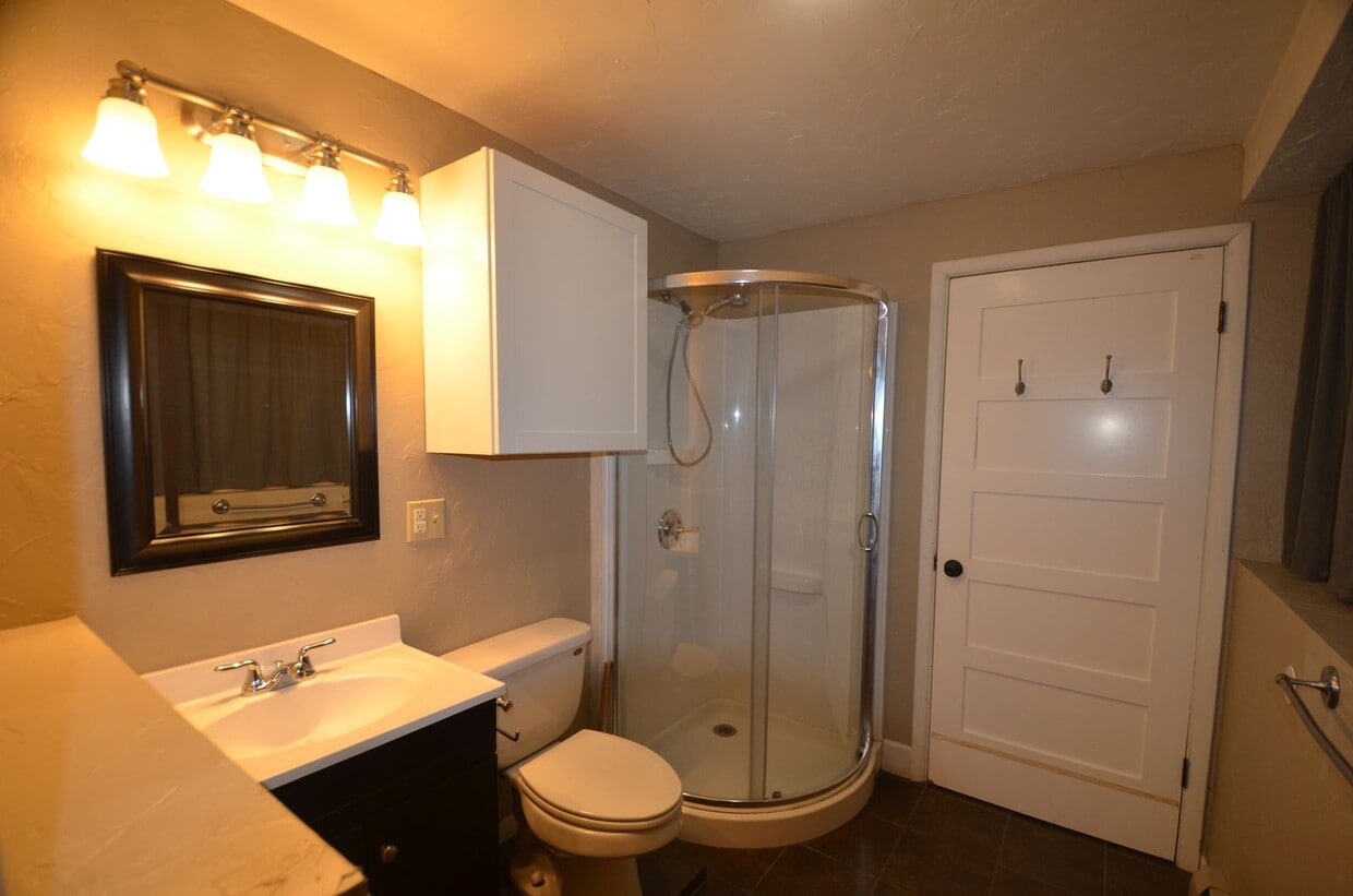 Primary Photo - 1 bedroom in Warrior's Mark!
