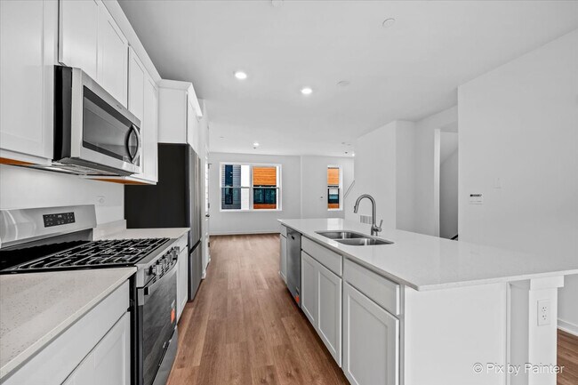 Foto del edificio - 2225 Waters Edge Dr