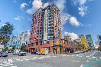 Building Photo - 427 Ninth Ave