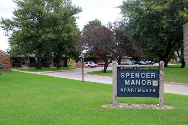 Foto del edificio - Spencer Manor Apartments