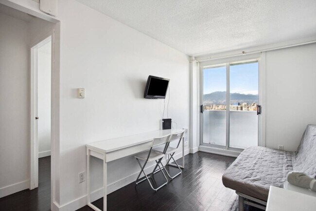 Photo du bâtiment - 1125 W 12th Ave